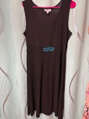 R&K Sleeveless Midi Dress in Dark Brown with Blue Embroidery